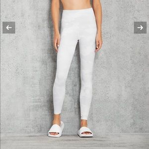 Alo Yoga High Came Vapor Legging (White XS)